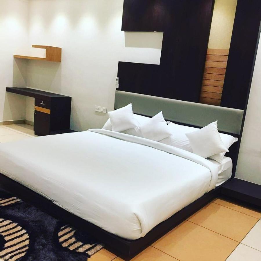 Hotel Al Amana Tower Kondotty Exteriér fotografie